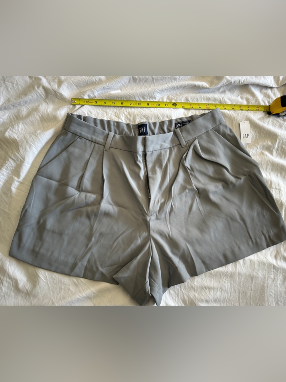 GAP High-Waist Pleated Shorts